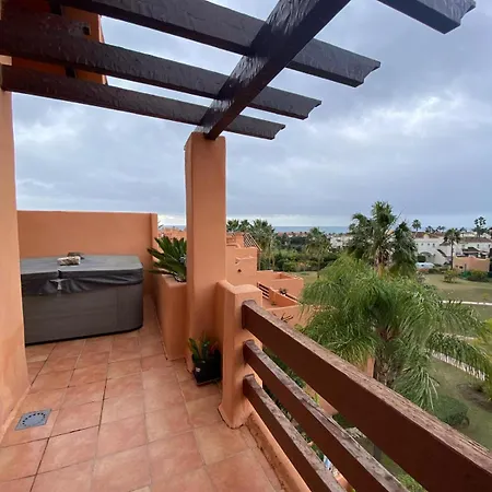 Apartmán Sotoserena Atico Con Vista Al Mar Y Gibraltar *