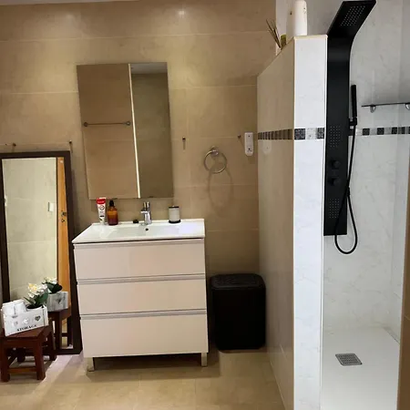 Sotoserena Atico Con Vista Al Mar Y Gibraltar Апартаменты *